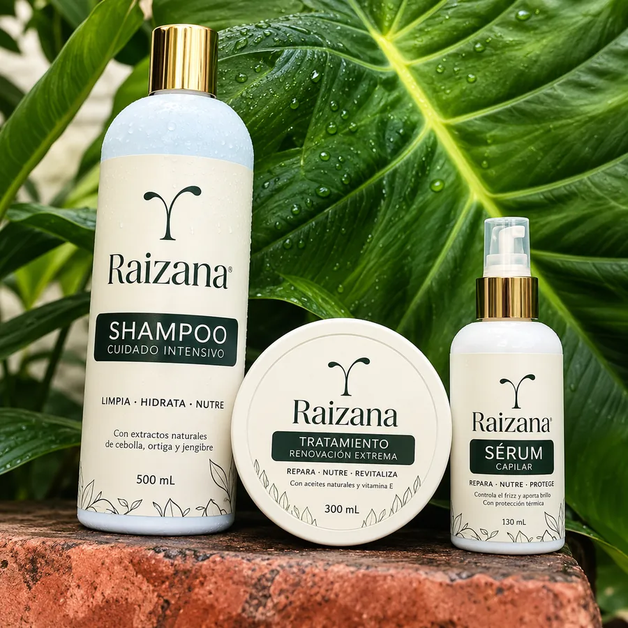 Combo Ritual completo RAIZANA: shampoo, tratamiento y sérum entre hojas tropicales